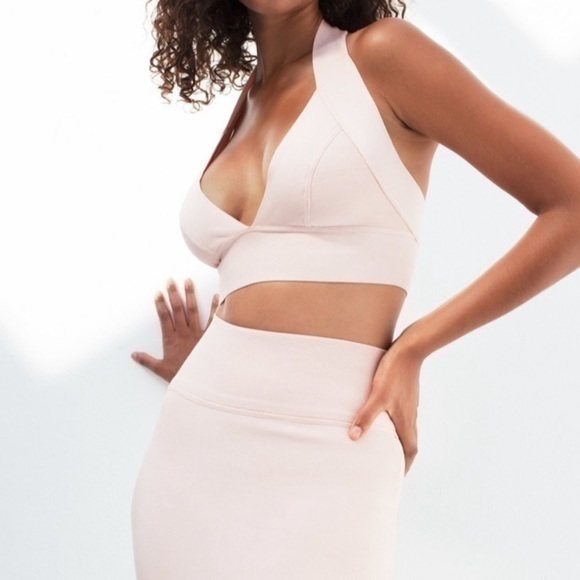 Babaton Tops - Babaton‎ Cascada Bandage Halter Pink Crop Top Size XS